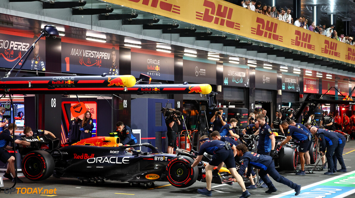 Red Bull vernedert concurrentie in Saoedische pitstraat