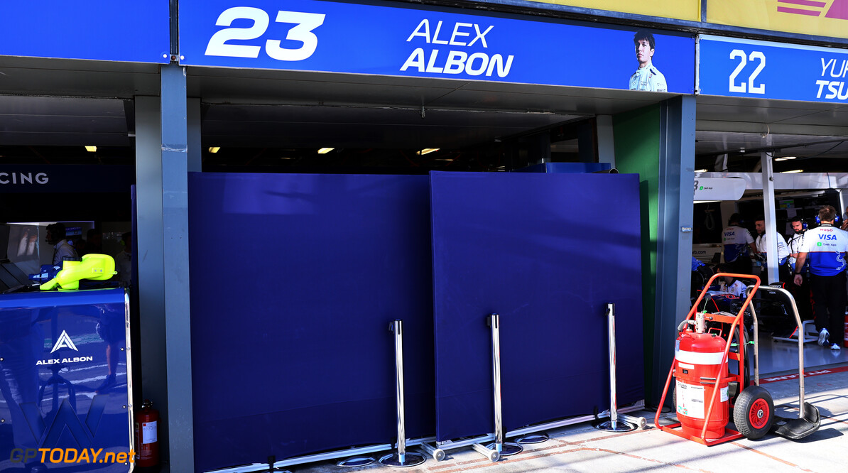 Formula One World Championship
Pit garage of Alexander Albon (THA) Williams Racing closed as he doesn't take part in the second practice session.

22.03.2024. Formula 1 World Championship, Rd 3, Australian Grand Prix, Albert Park, Melbourne, Australia, Practice Day.

- www.xpbimages.com, EMail: requests@xpbimages.com (C) Copyright: Batchelor / XPB Images
Motor Racing - Formula One World Championship - Australian Grand Prix - Practice Day - Melbourne, Australia
xpbimages.com
Melbourne
Australia

Formel1 Formel F1 Formula 1 Formula1 GP Grand Prix one March Aus
