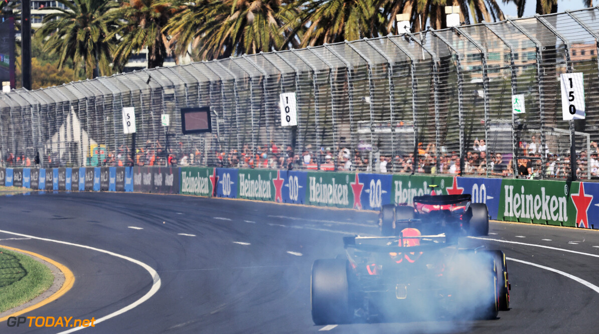 Verstappen valt uit in Australische Grand Prix door kapotte rem