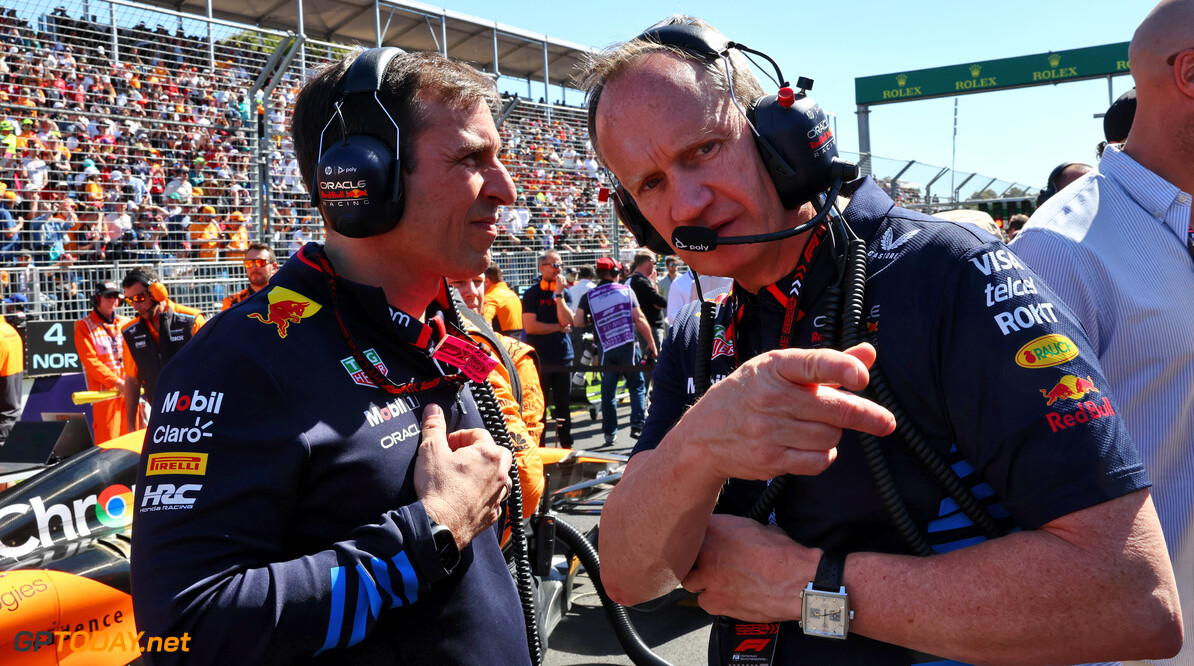 Formula One World Championship
(L to R): Pierre Wache (FRA) Red Bull Racing Technical Director with Paul Monaghan (GBR) Red Bull Racing Chief Engineer on the grid.

24.03.2024. Formula 1 World Championship, Rd 3, Australian Grand Prix, Albert Park, Melbourne, Australia, Race Day.

- www.xpbimages.com, EMail: requests@xpbimages.com (C) Copyright: Batchelor / XPB Images
Motor Racing - Formula One World Championship - Australian Grand Prix - Race Day - Melbourne, Australia
xpbimages.com
Melbourne
Australia

Formel1 Formel F1 Formula 1 Formula1 GP Grand Prix one March Aus