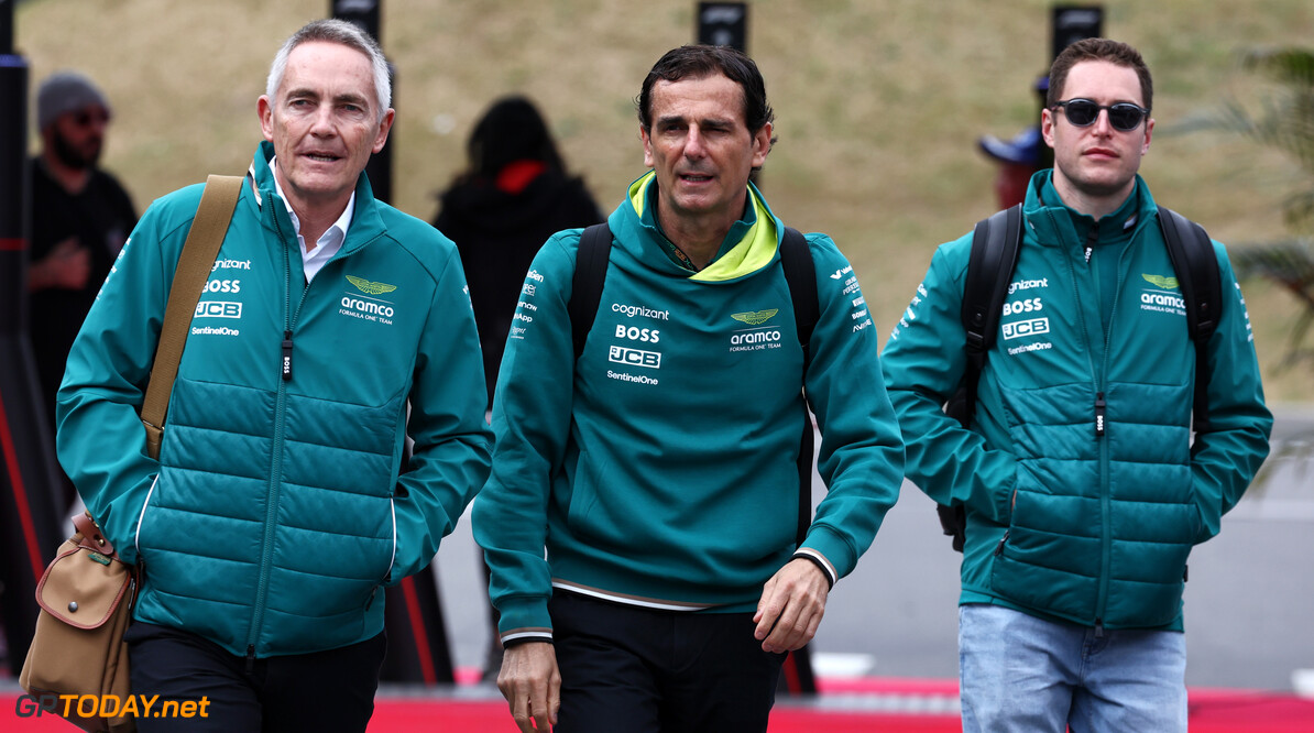 Formula One World Championship
(L to R): Martin Whitmarsh (GBR) Aston Martin F1 Team Group Chief Executive Officer with Pedro De La Rosa (ESP) Aston Martin F1 Team, Team Ambassador and Stoffel Vandoorne (BEL) Aston Martin F1 Team Test and Reserve Driver.

05.04.2024. Formula 1 World Championship, Rd 4, Japanese Grand Prix, Suzuka, Japan, Practice Day.

- www.xpbimages.com, EMail: requests@xpbimages.com (C) Copyright: Moy / XPB Images
Motor Racing - Formula One World Championship - Japanese Grand Prix - Practice Day - Suzuka, Japan
XPB Images
Suzuka
Japan

Formel1 Formel F1 Formula 1 Formula1 GP Grand Prix one Suzuka Ci