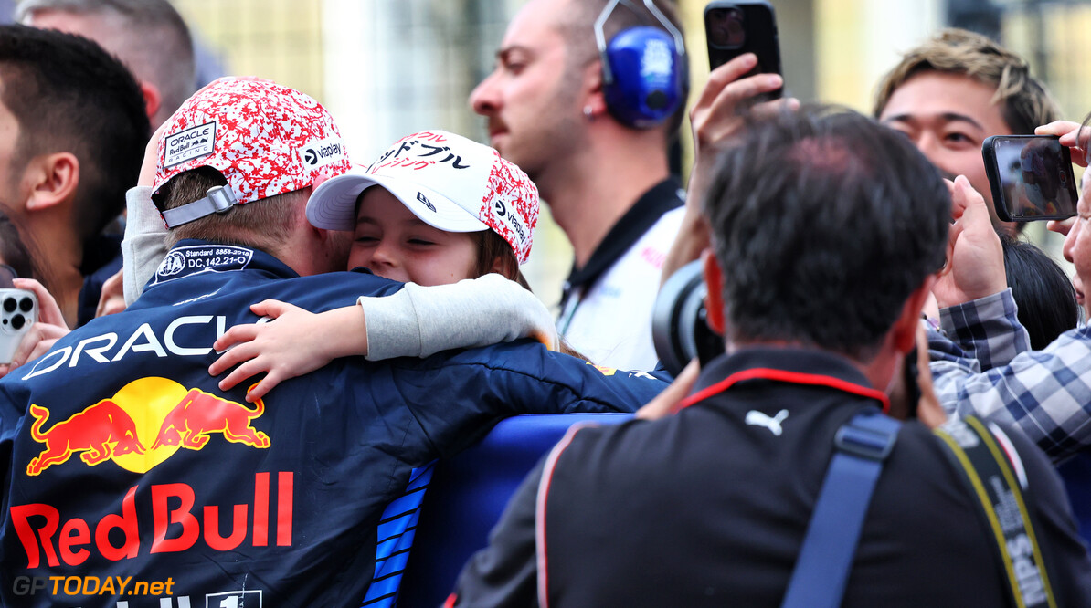Formula One World Championship
Race winner Max Verstappen (NLD) Red Bull Racing celebrates in parc ferme with girlfriend Kelly Piquet (BRA) and her daughter Penelope. 

07.04.2024. Formula 1 World Championship, Rd 4, Japanese Grand Prix, Suzuka, Japan, Race Day.

- www.xpbimages.com, EMail: requests@xpbimages.com (C) Copyright: Charniaux / XPB Images
Motor Racing - Formula One World Championship - Japanese Grand Prix - Race Day - Suzuka, Japan
XPB Images
Suzuka
Japan

Formel1 Formel F1 Formula 1 Formula1 GP Grand Prix one Suzuka Ci