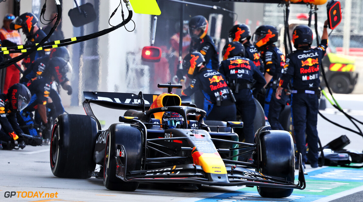 Formula One World Championship
Max Verstappen (NLD) Red Bull Racing RB20 makes a pit stop.

05.05.2024. Formula 1 World Championship, Rd 6, Miami Grand Prix, Miami, Florida, USA, Race Day.

- www.xpbimages.com, EMail: requests@xpbimages.com (C) Copyright: Charniaux / XPB Images
Motor Racing - Formula One World Championship - Miami Grand Prix - Race Day - Miami, USA
XPB Images
Miami
USA

Formel1 Formel F1 Formula 1 Formula1 GP Grand Prix one Miami Int