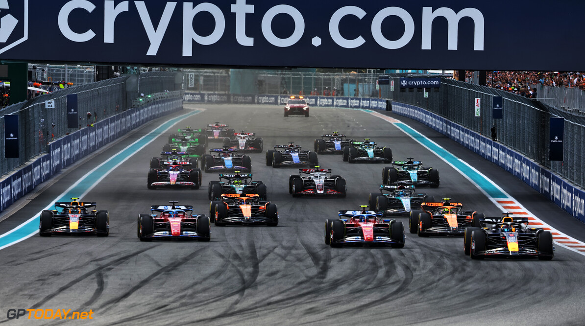 Formula One World Championship
Max Verstappen (NLD) Red Bull Racing RB20 leads at the start of the race.

05.05.2024. Formula 1 World Championship, Rd 6, Miami Grand Prix, Miami, Florida, USA, Race Day.

 - www.xpbimages.com, EMail: requests@xpbimages.com (C) Copyright: Staley / XPB Images
Motor Racing - Formula One World Championship - Miami Grand Prix - Race Day - Miami, USA
XPB Images
Miami
USA

Formel1 Formel F1 Formula 1 Formula1 GP Grand Prix one Miami Int