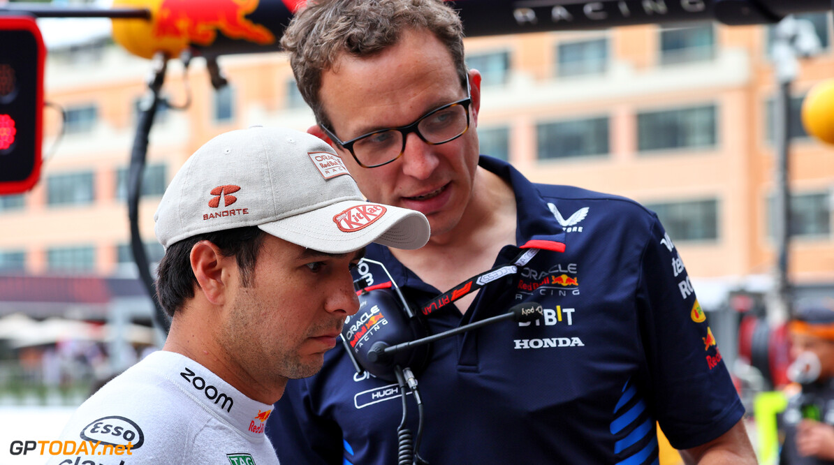 Formula One World Championship
(L to R): Sergio Perez (MEX) Red Bull Racing with Hugh Bird (GBR) Red Bull Racing Engineer.

24.05.2024. Formula 1 World Championship, Rd 8, Monaco Grand Prix, Monte Carlo, Monaco, Practice Day.

- www.xpbimages.com, EMail: requests@xpbimages.com (C) Copyright: Batchelor / XPB Images
Motor Racing - Formula One World Championship - Monaco Grand Prix - Practice Day - Monte Carlo, Monaco
XPB Images
Monaco
Monte Carlo

Formel1 Formel F1 Formula 1 Formula1 GP Grand Prix one May Monac