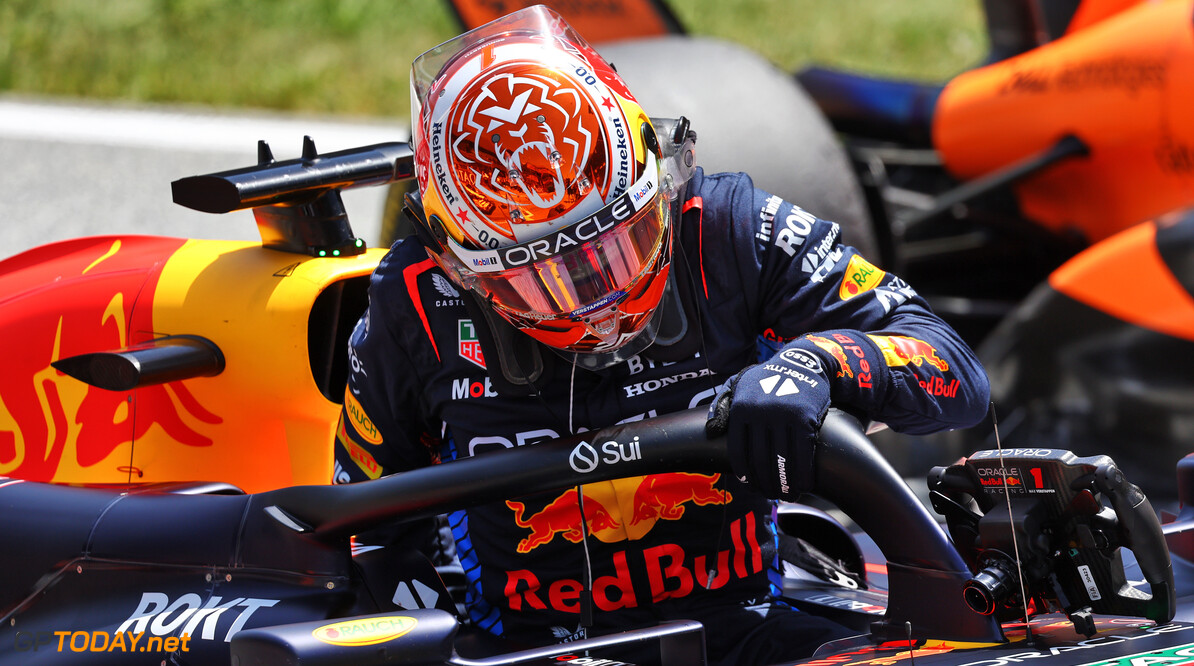 Formula One World Championship
Sprint winner Max Verstappen (NLD) Red Bull Racing RB20 in parc ferme.

29.06.2024. Formula 1 World Championship, Rd 11, Austrian Grand Prix, Spielberg, Austria, Sprint and Qualifying Day.

- www.xpbimages.com, EMail: requests@xpbimages.com (C) Copyright: Batchelor / XPB Images
Motor Racing - Formula One World Championship - Austrian Grand Prix - Sprint and Qualifying Day - Spielberg, Austria
xpbimages.com
Spielberg
Austria

Formel1 Formel F1 Formula 1 Formula1 GP Grand Prix one Circuit A