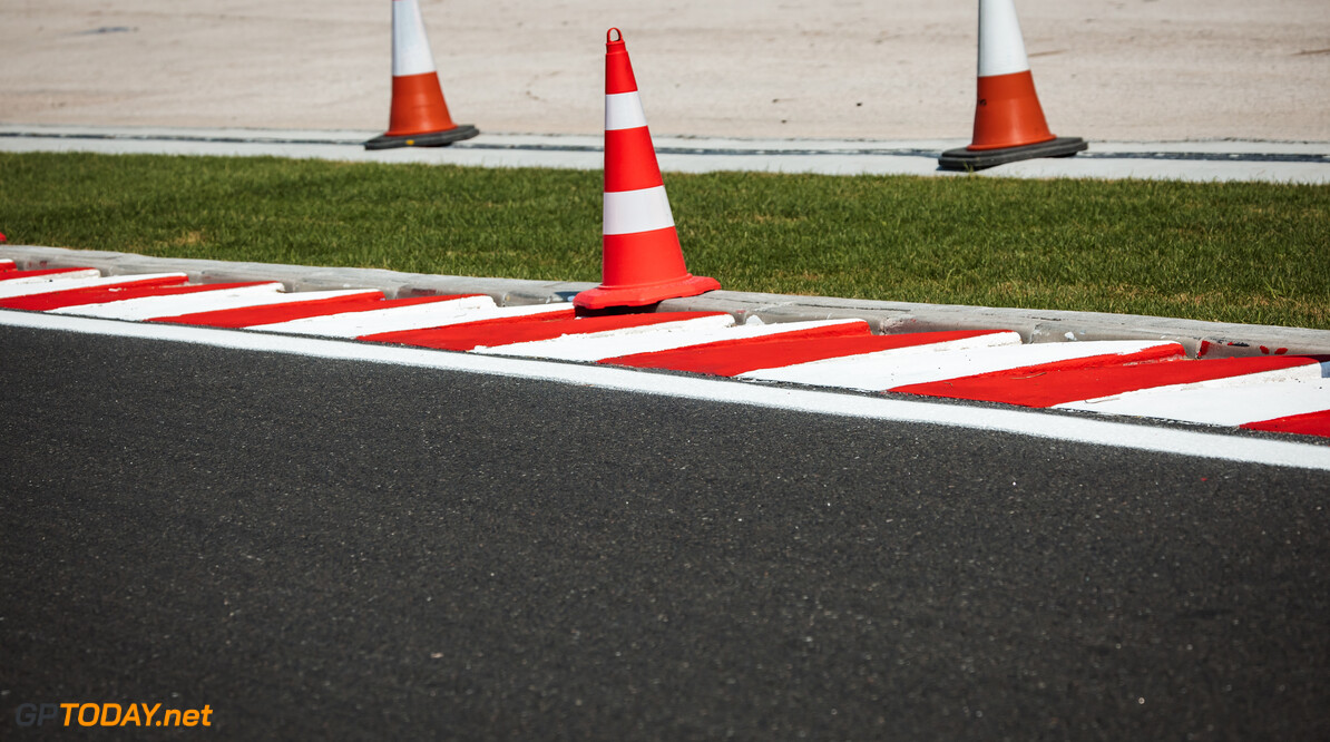 Formula One World Championship
Circuit atmosphere - kerb detail.

18.07.2024. Formula 1 World Championship, Rd 13, Hungarian Grand Prix, Budapest, Hungary, Preparation Day.

- www.xpbimages.com, EMail: requests@xpbimages.com (C) Copyright: Bearne / XPB Images
Motor Racing - Formula One World Championship - Hungarian Grand Prix - Preparation Day - Budapest, Hungary
XPB Images
Budapest
Hungary

Formel1 Formel F1 Formula 1 Formula1 GP Grand Prix one Thursday