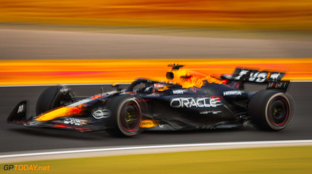 Formula One World Championship
Max Verstappen (NLD) Red Bull Racing RB20.

20.07.2024. Formula 1 World Championship, Rd 13, Hungarian Grand Prix, Budapest, Hungary, Qualifying Day.

- www.xpbimages.com, EMail: requests@xpbimages.com (C) Copyright: Bearne / XPB Images
Motor Racing - Formula One World Championship - Hungarian Grand Prix - Qualifying Day - Budapest, Hungary
XPB Images
Budapest
Hungary

Formel1 Formel F1 Formula 1 Formula1 GP Grand Prix one Circuit H