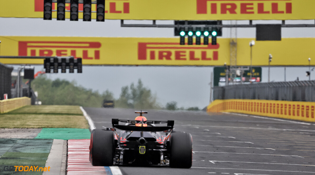 Formula One World Championship
Max Verstappen (NLD) Red Bull Racing RB20.

20.07.2024. Formula 1 World Championship, Rd 13, Hungarian Grand Prix, Budapest, Hungary, Qualifying Day.

- www.xpbimages.com, EMail: requests@xpbimages.com (C) Copyright: Bearne / XPB Images
Motor Racing - Formula One World Championship - Hungarian Grand Prix - Qualifying Day - Budapest, Hungary
XPB Images
Budapest
Hungary

Formel1 Formel F1 Formula 1 Formula1 GP Grand Prix one Circuit H