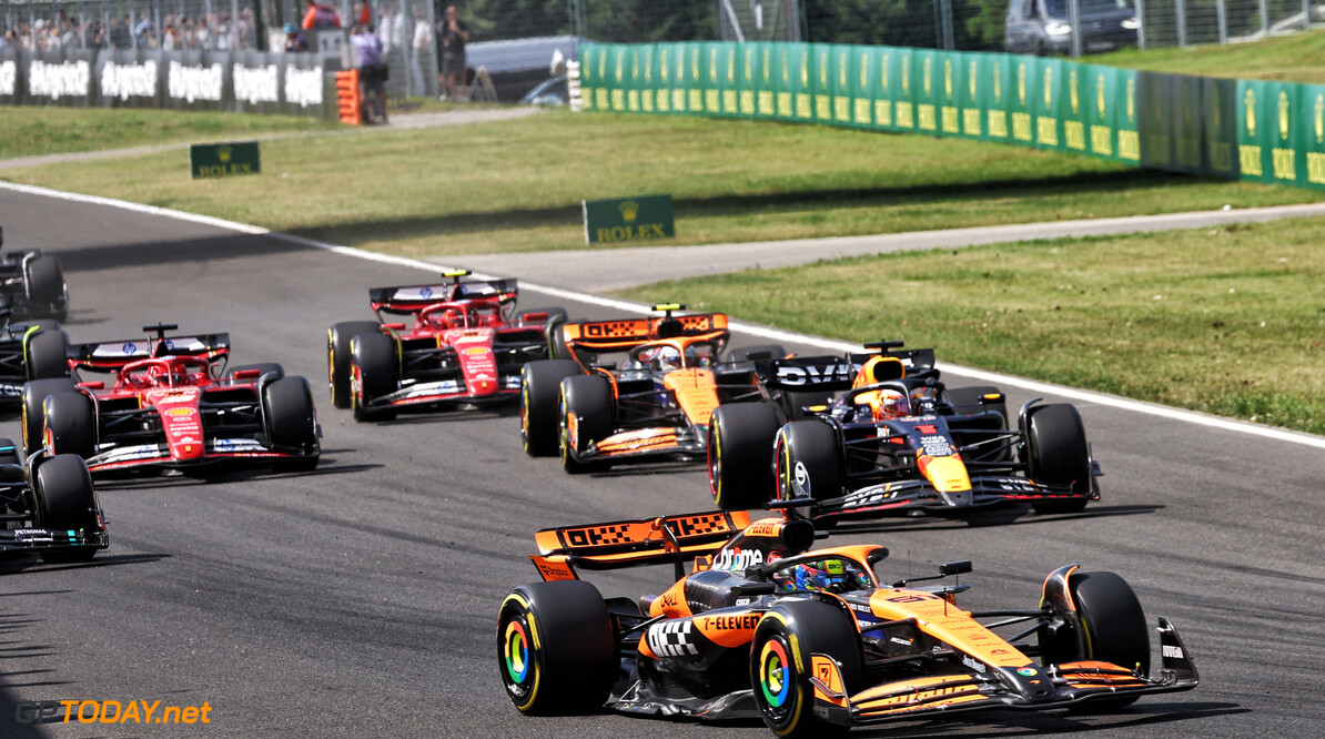 Formula One World Championship
Oscar Piastri (AUS) McLaren MCL38 leads at the start of the race.

21.07.2024. Formula 1 World Championship, Rd 13, Hungarian Grand Prix, Budapest, Hungary, Race Day.

- www.xpbimages.com, EMail: requests@xpbimages.com (C) Copyright: Batchelor / XPB Images
Motor Racing - Formula One World Championship - Hungarian Grand Prix - Race Day - Budapest, Hungary
XPB Images
Budapest
Hungary

Formel1 Formel F1 Formula 1 Formula1 GP Grand Prix one Circuit H