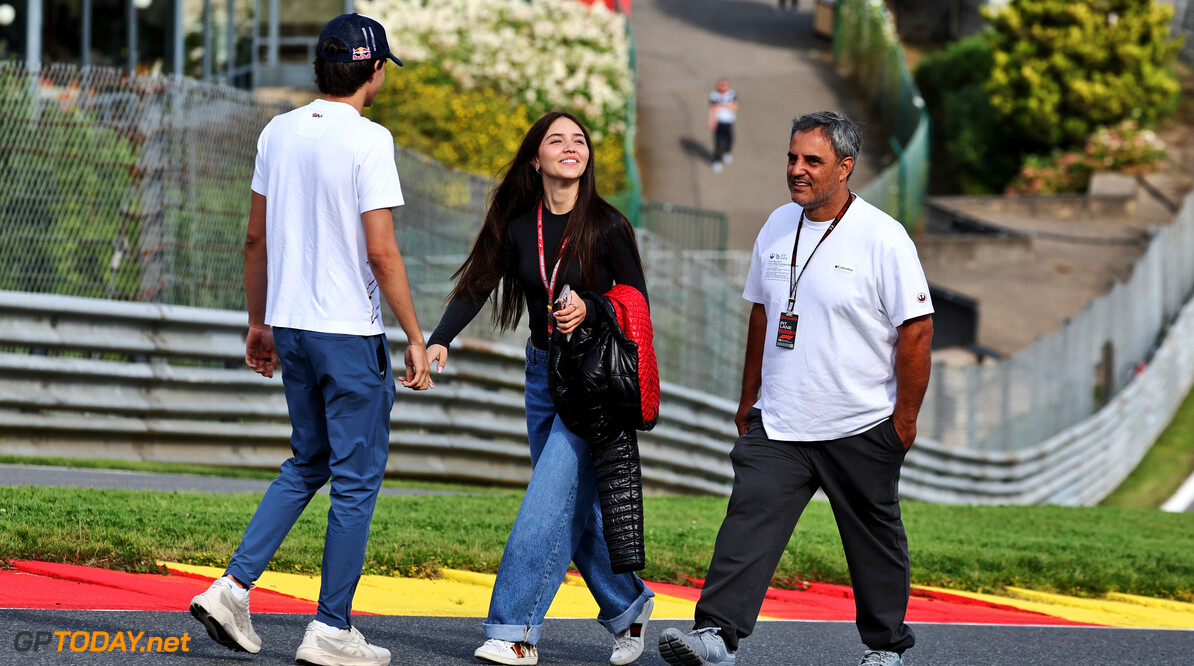 Formula One World Championship
(L to R): Sebastian Montoya (COL) Campos Racing walks the circuit with sister Paulina Montoya Freydell (COL) and father Paulina Montoya Freydell (COL).

25.07.2024. Formula 1 World Championship, Rd 14, Belgian Grand Prix, Spa Francorchamps, Belgium, Preparation Day.

- www.xpbimages.com, EMail: requests@xpbimages.com (C) Copyright: Moy / XPB Images
Motor Racing - Formula One World Championship - Belgian Grand Prix - Preparation Day - Spa Francorchamps, Belgium
XPB Images
Spa Francorchamps
Belgium

Formel1 Formel F1 Formula 1 Formula1 GP Grand Prix one Circuit d