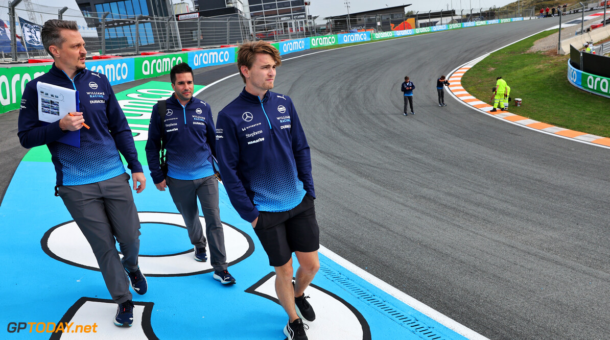 Formula One World Championship
Logan Sargeant (USA) Williams Racing walks the circuit with the team.

22.08.2024. Formula 1 World Championship, Rd 15, Dutch Grand Prix, Zandvoort, Netherlands, Preparation Day.

- www.xpbimages.com, EMail: requests@xpbimages.com (C) Copyright: Batchelor / XPB Images
Motor Racing - Formula One World Championship - Dutch Grand Prix - Preparation Day - Zandvoort, Netherlands
XPB Images
Zandvoort
Netherlands

Formel1 Formel F1 Formula 1 Formula1 GP Grand Prix one Circuit Z