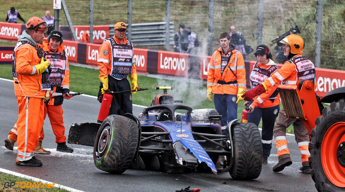 Formula One World Championship
Marshals on the circuit after Logan Sargeant (USA) Williams Racing FW46 crashed in the third practice session.

24.08.2024. Formula 1 World Championship, Rd 15, Dutch Grand Prix, Zandvoort, Netherlands, Qualifying Day.

- www.xpbimages.com, EMail: requests@xpbimages.com (C) Copyright: Moy / XPB Images
Motor Racing - Formula One World Championship - Dutch Grand Prix - Qualifying Day - Zandvoort, Netherlands
XPB Images
Zandvoort
Netherlands

Formel1 Formel F1 Formula 1 Formula1 GP Grand Prix one Circuit Z