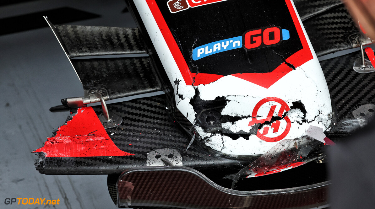 Formula One World Championship
Damaged nosecone and front wing of Nico Hulkenberg (GER) Haas VF-24 who crashed in the third practice session.

24.08.2024. Formula 1 World Championship, Rd 15, Dutch Grand Prix, Zandvoort, Netherlands, Qualifying Day.

- www.xpbimages.com, EMail: requests@xpbimages.com (C) Copyright: Batchelor / XPB Images
Motor Racing - Formula One World Championship - Dutch Grand Prix - Qualifying Day - Zandvoort, Netherlands
XPB Images
Zandvoort
Netherlands

Formel1 Formel F1 Formula 1 Formula1 GP Grand Prix one Circuit Z