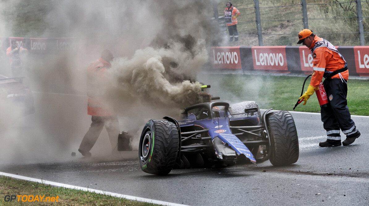 Formula One World Championship
Marshals put out the fire in the Williams Racing FW46 of Logan Sargeant (USA) Williams Racing after he crashed in the third practice session.

- www.xpbimages.com, EMail: requests@xpbimages.com (C) Copyright: XPB Images
Motor Racing - Formula One World Championship - Dutch Grand Prix - Qualifying Day - Zandvoort, Netherlands
XPB Images
Zandvoort
Netherlands

Formel1 Formel F1 Formula 1 Formula1 GP Grand Prix one Circuit Z