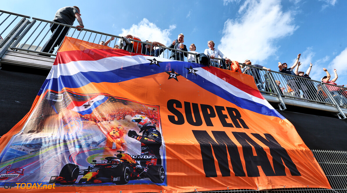 Formula One World Championship
Circuit atmosphere - fans in the grandstand and a banner for Max Verstappen (NLD) Red Bull Racing.

24.08.2024. Formula 1 World Championship, Rd 15, Dutch Grand Prix, Zandvoort, Netherlands, Qualifying Day.

- www.xpbimages.com, EMail: requests@xpbimages.com (C) Copyright: Moy / XPB Images
Motor Racing - Formula One World Championship - Dutch Grand Prix - Qualifying Day - Zandvoort, Netherlands
XPB Images
Zandvoort
Netherlands

Formel1 Formel F1 Formula 1 Formula1 GP Grand Prix one Circuit Z