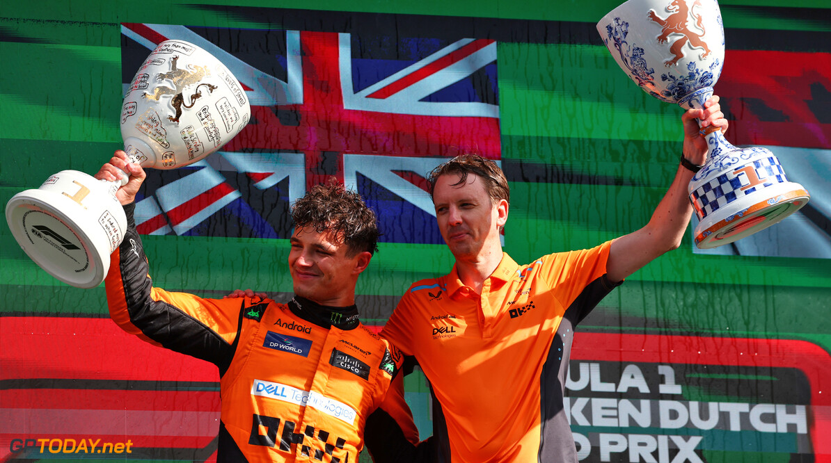 Formula One World Championship
(L to R): Race winner Lando Norris (GBR) McLaren celebrates with William Joseph (GBR) McLaren Race Engineer on the podium.

25.08.2024. Formula 1 World Championship, Rd 15, Dutch Grand Prix, Zandvoort, Netherlands, Race Day.

 - www.xpbimages.com, EMail: requests@xpbimages.com (C) Copyright: Coates / XPB Images
Motor Racing - Formula One World Championship - Dutch Grand Prix - Race Day - Zandvoort, Netherlands
XPB Images
Zandvoort
Netherlands

Formel1 Formel F1 Formula 1 Formula1 GP Grand Prix one Circuit Z