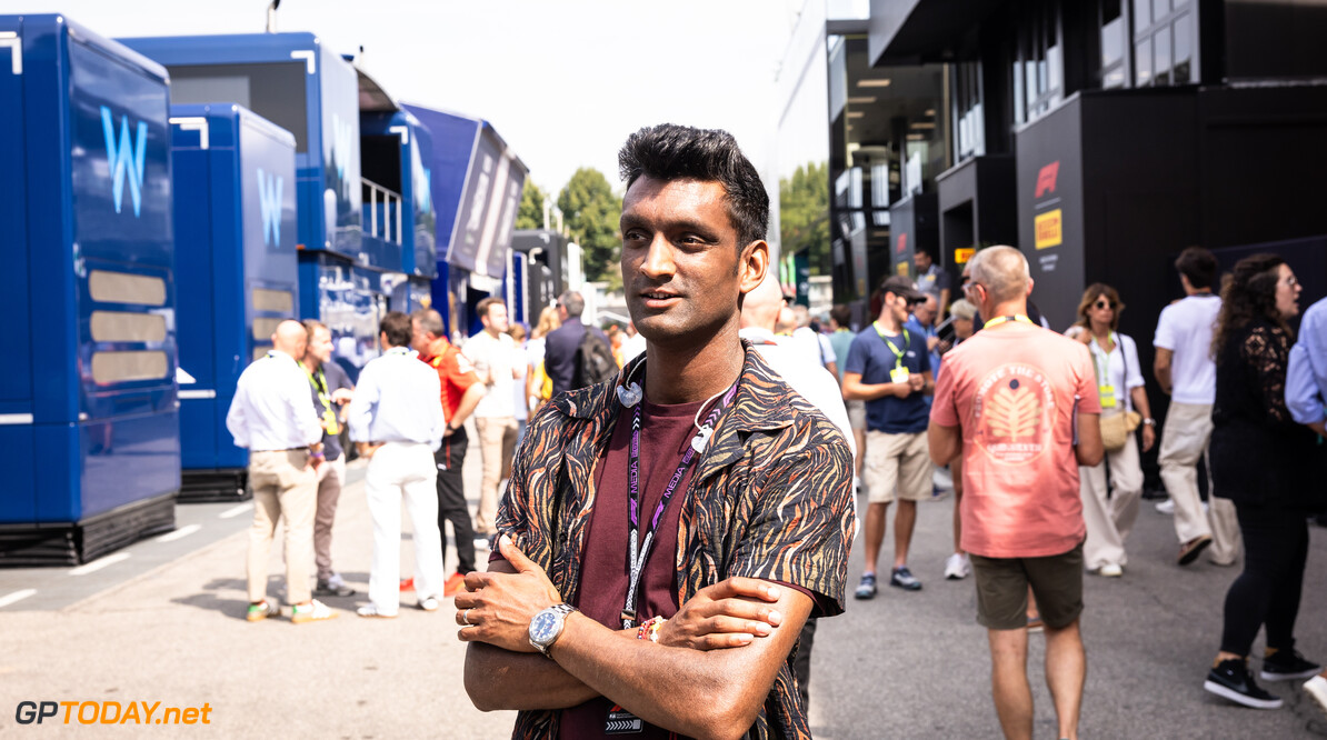 Formula One World Championship
Lawrence Barretto (GBR) Formula 1 Senior Writer Editor.

31.08.2024. Formula 1 World Championship, Rd 16, Italian Grand Prix, Monza, Italy, Qualifying Day.

- www.xpbimages.com, EMail: requests@xpbimages.com (C) Copyright: Bearne / XPB Images
Motor Racing - Formula One World Championship - Italian Grand Prix - Qualifying Day - Monza, Italy
XPB Images
Monza
Italy

Formel1 Formel F1 Formula 1 Formula1 GP Grand Prix one Italy Ita