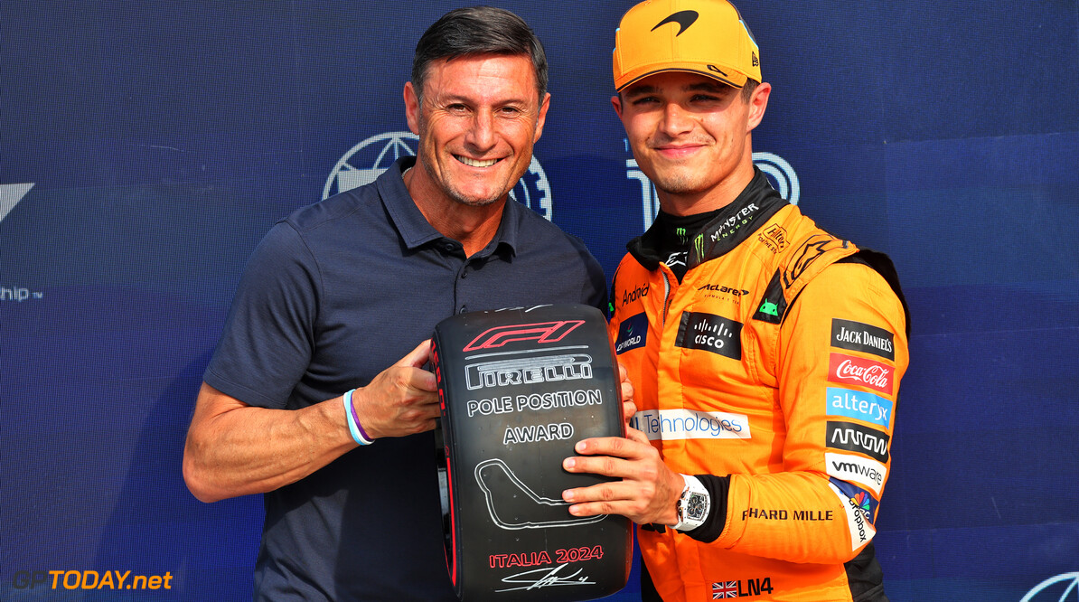 Formula One World Championship
Lando Norris (GBR) McLaren receives the Pirelli Pole Position Award in qualifying parc ferme from Javier Zanetti (ARG) Former Football Player.

31.08.2024. Formula 1 World Championship, Rd 16, Italian Grand Prix, Monza, Italy, Qualifying Day.

- www.xpbimages.com, EMail: requests@xpbimages.com (C) Copyright: Batchelor / XPB Images
Motor Racing - Formula One World Championship - Italian Grand Prix - Qualifying Day - Monza, Italy
XPB Images
Monza
Italy

Formel1 Formel F1 Formula 1 Formula1 GP Grand Prix one Italy Ita