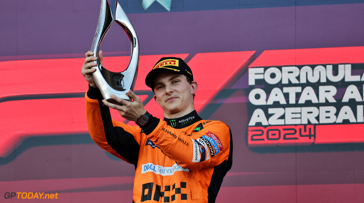 Formula One World Championship
Race winner Oscar Piastri (AUS) McLaren celebrates on the podium.

15.09.2024. Formula 1 World Championship, Rd 17, Azerbaijan Grand Prix, Baku Street Circuit, Azerbaijan, Race Day.

- www.xpbimages.com, EMail: requests@xpbimages.com (C) Copyright: Batchelor / XPB Images
Motor Racing - Formula One World Championship - Azerbaijan Grand Prix - Race Day - Baku, Azerbaijan
XPB Images
Baku
Azerbaijan

Formel1 Formel F1 Formula 1 Formula1 GP Grand Prix one Circuit Baku Azerbaijan Sunday September 15 09 9 2024 Podium Portrait Winner  Victor Victory First Position First Place