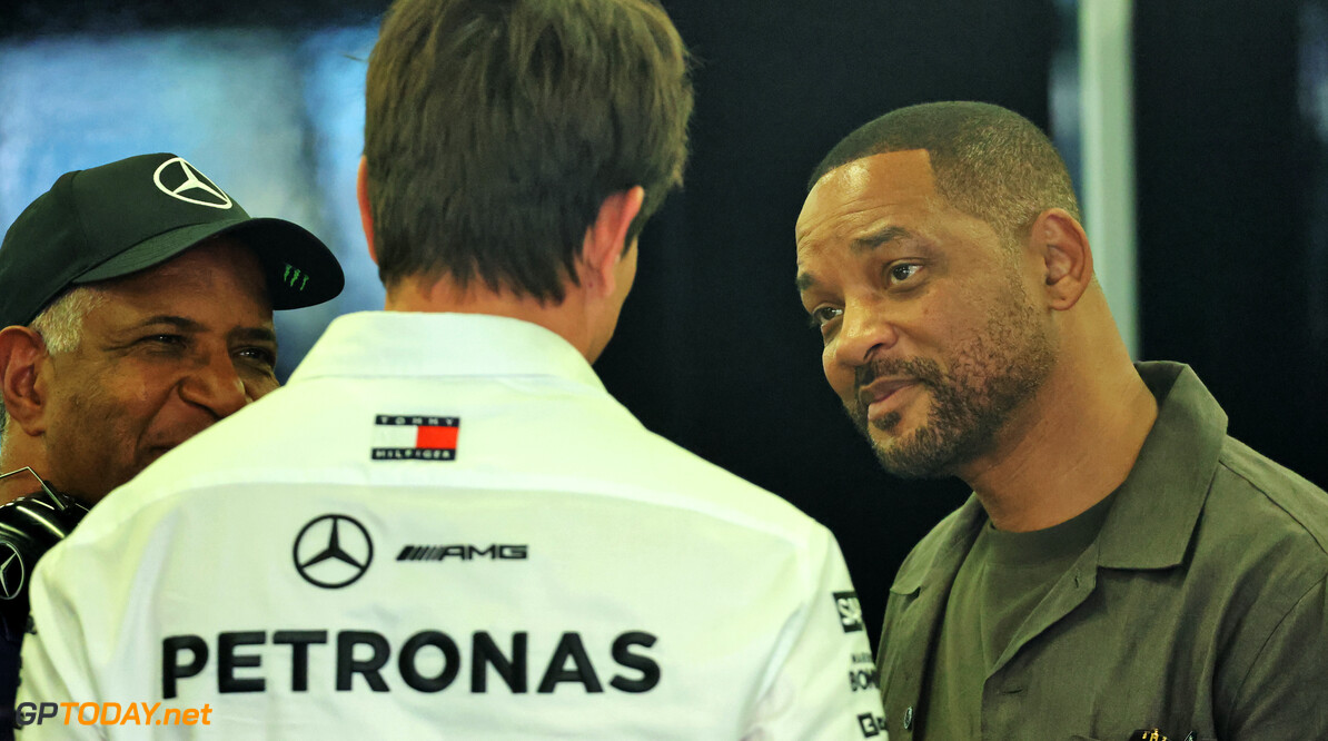 Formula One World Championship
Will Smith (USA) Actor with Toto Wolff (GER) Mercedes AMG F1 Shareholder and Executive Director.

14.09.2024. Formula 1 World Championship, Rd 17, Azerbaijan Grand Prix, Baku Street Circuit, Azerbaijan, Qualifying Day.

- www.xpbimages.com, EMail: requests@xpbimages.com (C) Copyright: Batchelor / XPB Images
Motor Racing - Formula One World Championship - Azerbaijan Grand Prix - Qualifying Day - Baku, Azerbaijan
XPB Images
Baku
Azerbaijan

Formel1 Formel F1 Formula 1 Formula1 GP Grand Prix one Circuit Baku Azerbaijan Saturday September 14 09 9 2024 Practice Portrait