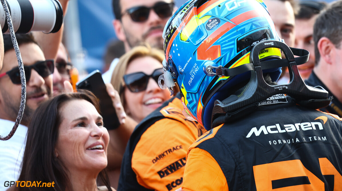 Formula One World Championship
Race winner Oscar Piastri (AUS) McLaren celebrates in parc ferme with his mother Nicole Piastri (AUS).
15.09.2024. Formula 1 World Championship, Rd 17, Azerbaijan Grand Prix, Baku Street Circuit, Azerbaijan, Race Day.
- www.xpbimages.com, EMail: requests@xpbimages.com (C) Copyright: Charniaux / XPB Images
Motor Racing - Formula One World Championship - Azerbaijan Grand Prix - Race Day - Baku, Azerbaijan
XPB Images
Baku
Azerbaijan

Formel1 Formel F1 Formula 1 Formula1 GP Grand Prix one Circuit Baku Azerbaijan Sunday September 15 09 9 2024 Podium Portrait