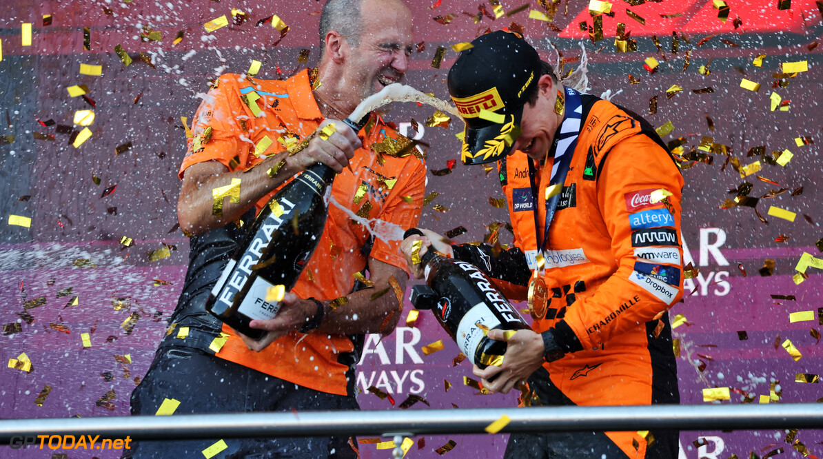 Formula One World Championship
Race winner Oscar Piastri (AUS) McLaren celebrates on the podium with Tom Stallard (GBR) McLaren Race Engineer.

15.09.2024. Formula 1 World Championship, Rd 17, Azerbaijan Grand Prix, Baku Street Circuit, Azerbaijan, Race Day.

- www.xpbimages.com, EMail: requests@xpbimages.com (C) Copyright: Batchelor / XPB Images
Motor Racing - Formula One World Championship - Azerbaijan Grand Prix - Race Day - Baku, Azerbaijan
XPB Images
Baku
Azerbaijan

Formel1 Formel F1 Formula 1 Formula1 GP Grand Prix one Circuit Baku Azerbaijan Sunday September 15 09 9 2024 Podium Portrait Winner  Victor Victory First Position First Place