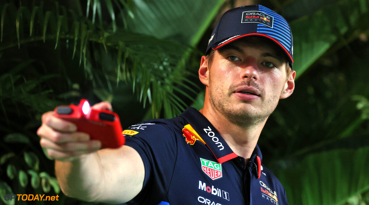 Verstappen grijnst: "Ga het Lando nu natuurlijk niet makkelijk maken"