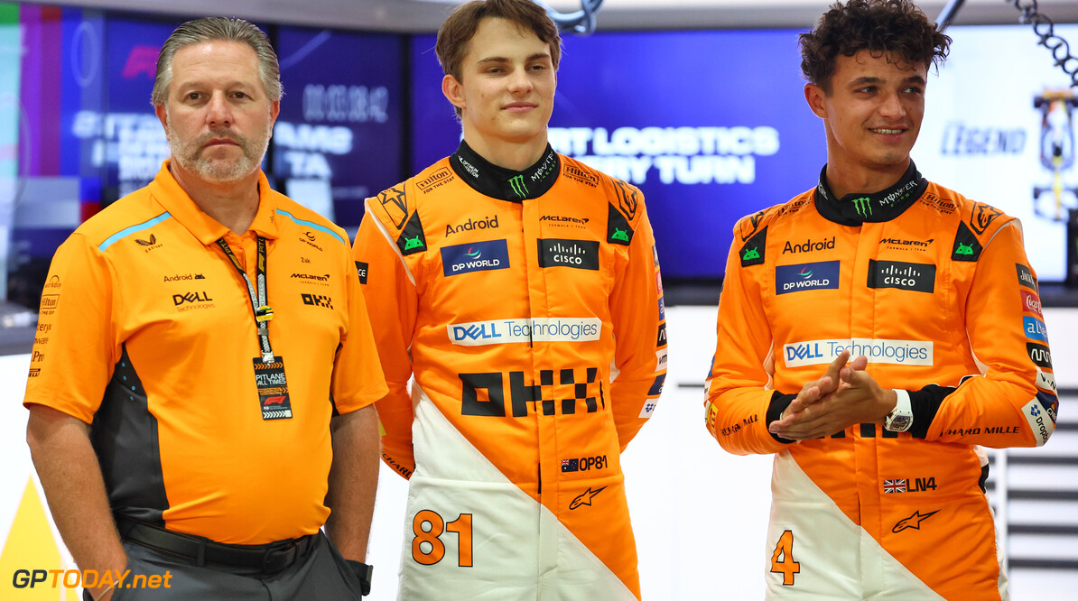 Formula One World Championship
(L to R): Zak Brown (USA) McLaren Executive Director with Oscar Piastri (AUS) McLaren and Lando Norris (GBR) McLaren.

19.09.2024. Formula 1 World Championship, Rd 18, Singapore Grand Prix, Marina Bay Street Circuit, Singapore, Preparation Day.

- www.xpbimages.com, EMail: requests@xpbimages.com (C) Copyright: Batchelor / XPB Images
Motor Racing - Formula One World Championship - Singapore Grand Prix - Preparation Day - Singapore, Singapore
XPB Images
Singapore
Singapore

Formel1 Formel F1 Formula 1 Formula1 GP Grand Prix one Marina Bay Street Circuit September Thursday Singapore 19 09 9 2024