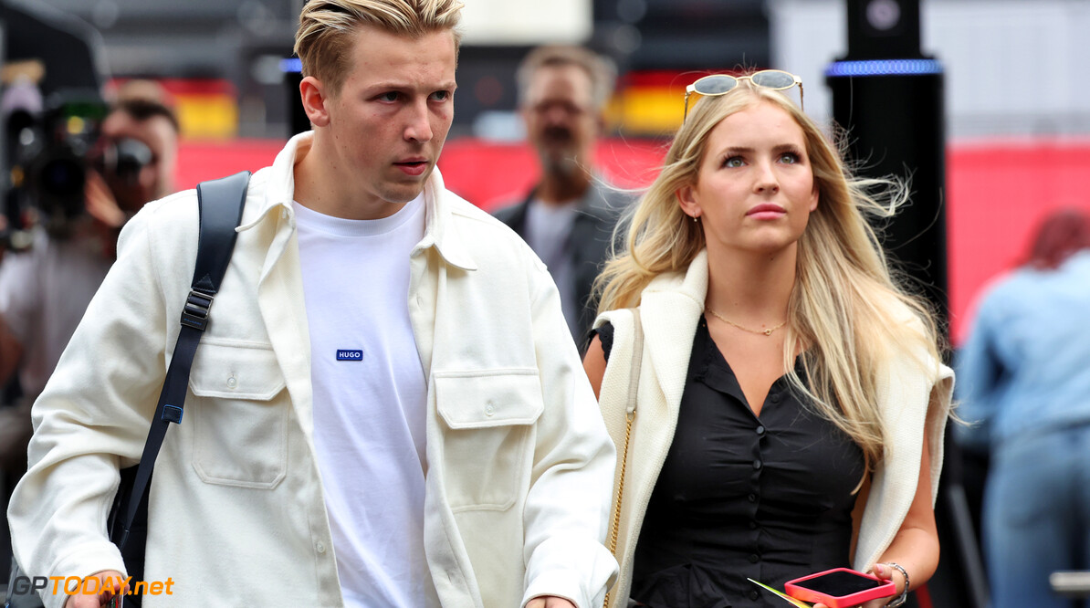 Formula One World Championship
Liam Lawson (NZL) RB with his girlfriend Hannah St. John (USA).

18.10.2024. Formula 1 World Championship, Rd 19, United States Grand Prix, Austin, Texas, USA, Sprint Qualifying Day

 - www.xpbimages.com, EMail: requests@xpbimages.com (C) Copyright: Rew / XPB Images
Motor Racing - Formula One World Championship - United States Grand Prix - Sprint Qualifying Day - Austin, USA
XPB Images
Austin
USA

Formel1 Formel F1 Formula 1 Formula1 GP Grand Prix one Circuit of The Americas COTA Texas USA United States of America Friday October 18 10 2024 Portrait Visa Cash App RB Racing Bulls