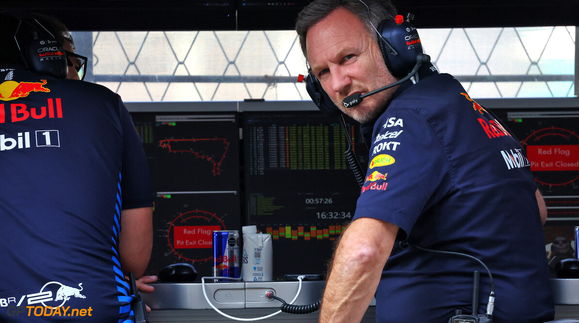 Horner diep onder de indruk van Verstappen: "Bezweek niet onder de druk"