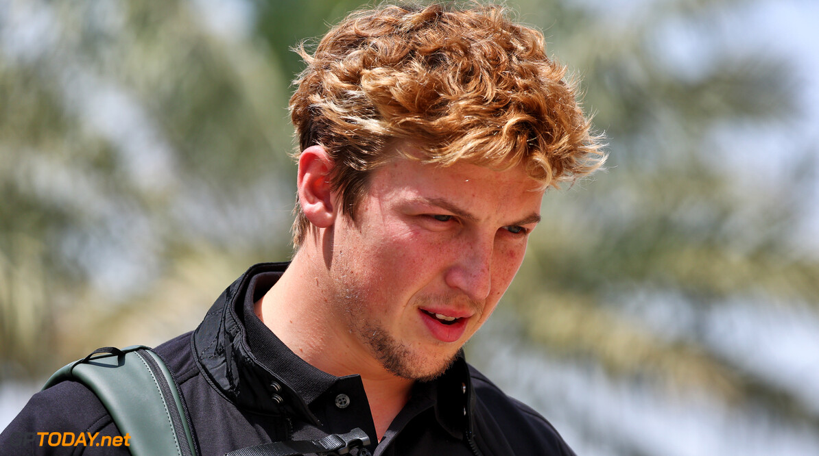 Formula One World Championship
Liam Lawson (NZL) Racing Bulls.

10.04.2025. Formula 1 World Championship, Rd 4, Bahrain Grand Prix, Sakhir, Bahrain, Preparation Day.

- www.xpbimages.com, EMail: requests@xpbimages.com (C) Copyright: Batchelor / XPB Images
Motor Racing - Formula One World Championship - Bahrain Grand Prix - Preparation Day - Sakhir, Bahrain
xpbimages.com
Sakhir
Bahrain

Formel1 Formel F1 Formula 1 Formula1 GP Grand Prix one Thursday Bahrain International Circuit BIC Manama Bahrain Sakhir April 10 04 4 2025 Portrait Visa Cash App Racing Bulls