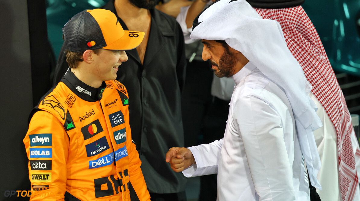 Formula One World Championship
(L to R): Pole sitter Oscar Piastri (AUS) McLaren in qualifying parc ferme with Mohammed Bin Sulayem (UAE) FIA President.

12.04.2025. Formula 1 World Championship, Rd 4, Bahrain Grand Prix, Sakhir, Bahrain, Qualifying Day.

- www.xpbimages.com, EMail: requests@xpbimages.com (C) Copyright: Batchelor / XPB Images
Motor Racing - Formula One World Championship - Bahrain Grand Prix - Qualifying Day - Sakhir, Bahrain
xpbimages.com
Sakhir
Bahrain

Formel1 Formel F1 Formula 1 Formula1 GP Grand Prix one Bahrain International Circuit BIC Manama Bahrain Sakhir Saturday April 12 04 4 2025 Qualifying Portrait Mohammed Ben Sulayem
