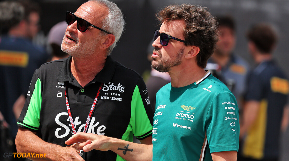 Formula One World Championship
(L to R): Beat Zehnder (SUI) Sauber Director of Signature Programs and Operations with Fernando Alonso (ESP) Aston Martin F1 Team.

13.04.2025. Formula 1 World Championship, Rd 4, Bahrain Grand Prix, Sakhir, Bahrain, Race Day.

- www.xpbimages.com, EMail: requests@xpbimages.com (C) Copyright: Moy / XPB Images
Motor Racing - Formula One World Championship - Bahrain Grand Prix - Race Day - Sakhir, Bahrain
xpbimages.com
Sakhir
Bahrain

Formel1 Formel F1 Formula 1 Formula1 GP Grand Prix one Bahrain International Circuit BIC Manama Bahrain Sakhir Sunday April 13 04 4 2025 Banner Portrait Stake F1 Team Kick Sauber
