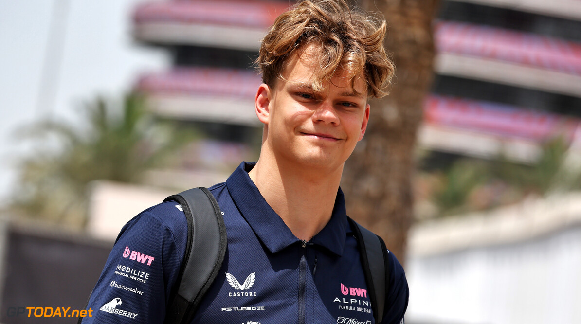 Formula One World Championship
Paul Aron (EST) Alpine F1 Team Reserve Driver.

13.04.2025. Formula 1 World Championship, Rd 4, Bahrain Grand Prix, Sakhir, Bahrain, Race Day.

- www.xpbimages.com, EMail: requests@xpbimages.com (C) Copyright: Moy / XPB Images
Motor Racing - Formula One World Championship - Bahrain Grand Prix - Race Day - Sakhir, Bahrain
xpbimages.com
Sakhir
Bahrain

Formel1 Formel F1 Formula 1 Formula1 GP Grand Prix one Bahrain International Circuit BIC Manama Bahrain Sakhir Sunday April 13 04 4 2025 Portrait