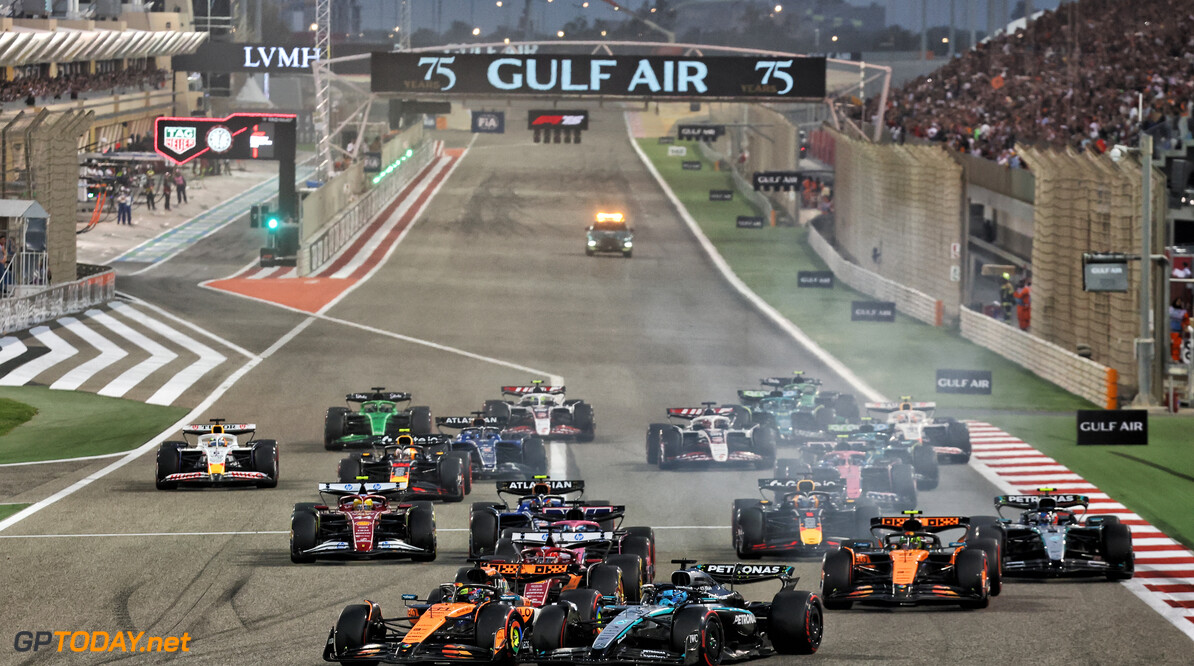 Formula One World Championship
(L to R): Oscar Piastri (AUS) McLaren MCL39 and George Russell (GBR) Mercedes AMG F1 W16 battle for the lead at the start of the race.

13.04.2025. Formula 1 World Championship, Rd 4, Bahrain Grand Prix, Sakhir, Bahrain, Race Day.

- www.xpbimages.com, EMail: requests@xpbimages.com (C) Copyright: Batchelor / XPB Images
Motor Racing - Formula One World Championship - Bahrain Grand Prix - Race Day - Sakhir, Bahrain
xpbimages.com
Sakhir
Bahrain

Formel1 Formel F1 Formula 1 Formula1 GP Grand Prix one Bahrain International Circuit BIC Manama Bahrain Sakhir Sunday April 13 04 4 2025 Race Action Track