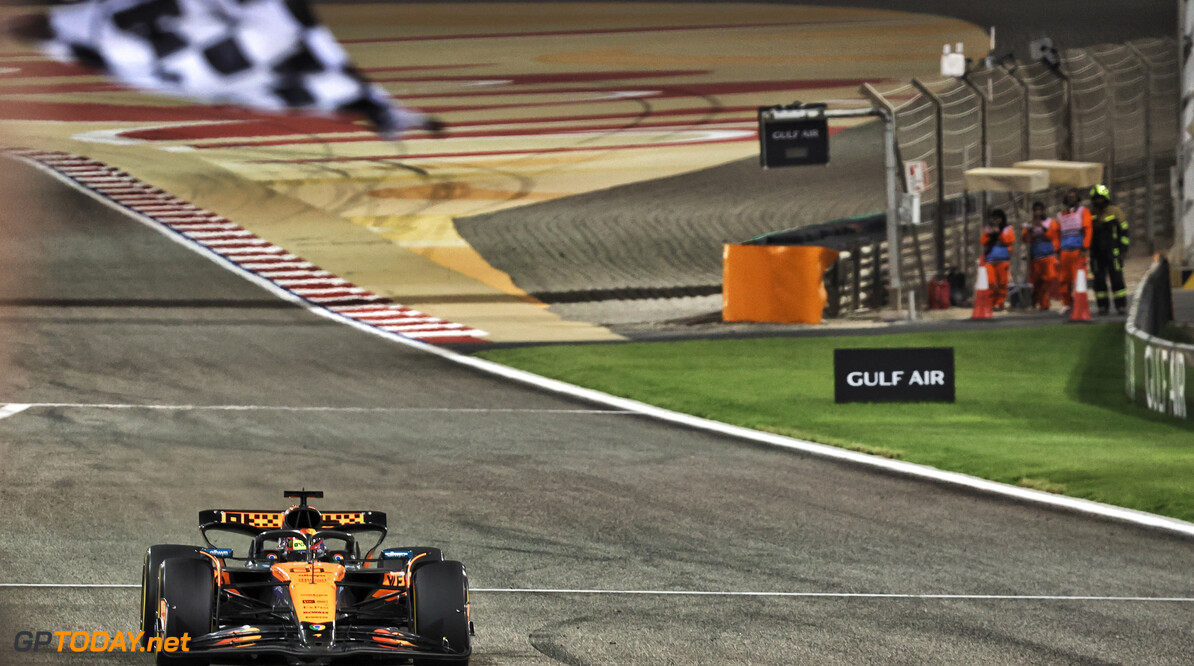 Formula One World Championship
Race winner Oscar Piastri (AUS) McLaren MCL39 takes the chequered flag at the end of the race.

13.04.2025. Formula 1 World Championship, Rd 4, Bahrain Grand Prix, Sakhir, Bahrain, Race Day.

- www.xpbimages.com, EMail: requests@xpbimages.com (C) Copyright: Bearne / XPB Images
Motor Racing - Formula One World Championship - Bahrain Grand Prix - Race Day - Sakhir, Bahrain
xpbimages.com
Sakhir
Bahrain

Formel1 Formel F1 Formula 1 Formula1 GP Grand Prix one Bahrain International Circuit BIC Manama Bahrain Sakhir Sunday April 13 04 4 2025 Race Action Track Winner  Victor Victory First Position First Place Chequered Checkered finish