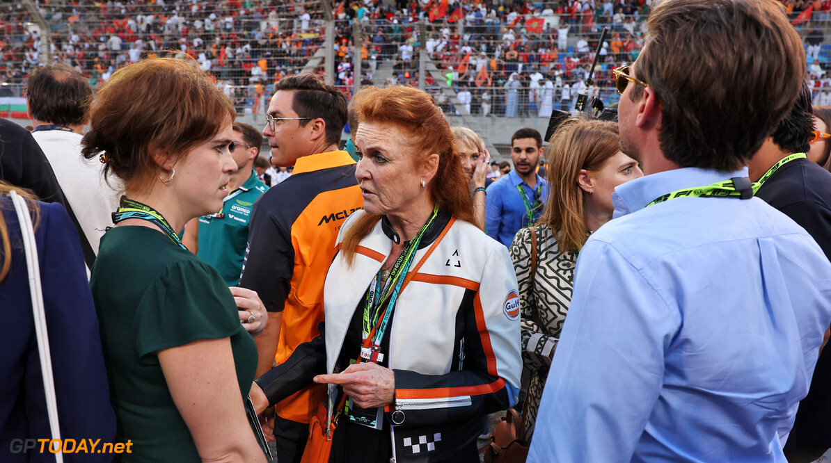 Formula One World Championship
(L to R): Princess Eugenie (GBR) with her mother Sarah Ferguson (GBR) Duchess of York, on the grid.

13.04.2025. Formula 1 World Championship, Rd 4, Bahrain Grand Prix, Sakhir, Bahrain, Race Day.

- www.xpbimages.com, EMail: requests@xpbimages.com (C) Copyright: Moy / XPB Images
Motor Racing - Formula One World Championship - Bahrain Grand Prix - Race Day - Sakhir, Bahrain
xpbimages.com
Sakhir
Bahrain

Formel1 Formel F1 Formula 1 Formula1 GP Grand Prix one Bahrain International Circuit BIC Manama Bahrain Sakhir Sunday April 13 04 4 2025 Grid Portrait