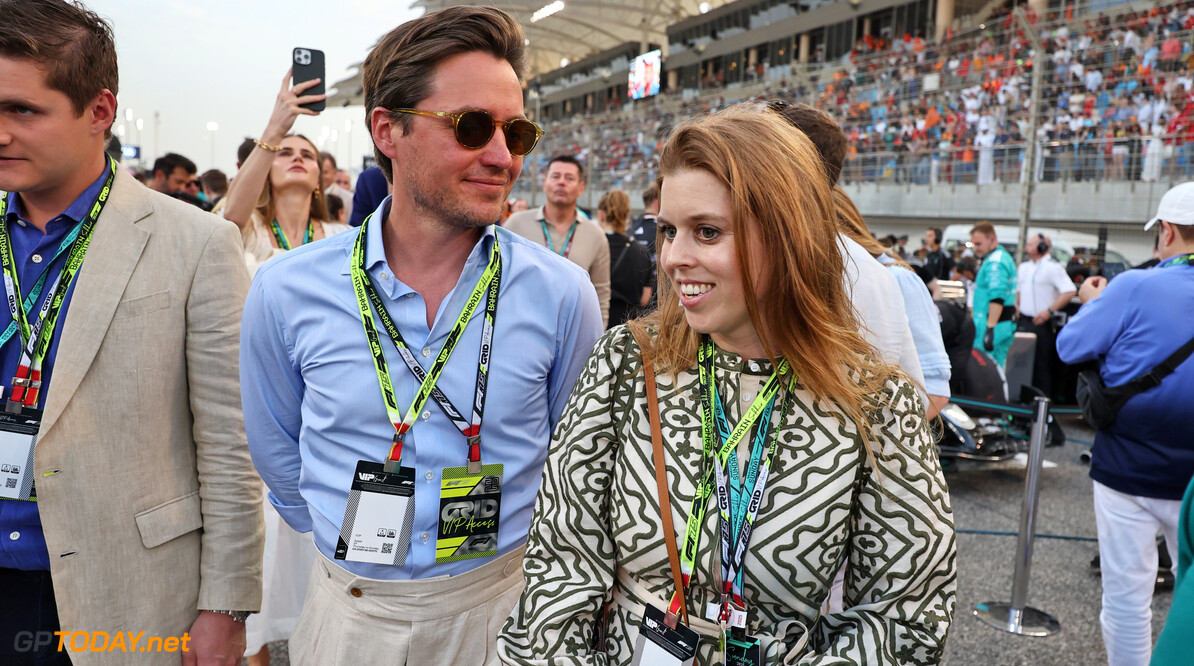 Formula One World Championship
(L to R): Edoardo Mapelli Mozzi (GBR) with his wife Princess Beatrice (GBR) on the grid.

13.04.2025. Formula 1 World Championship, Rd 4, Bahrain Grand Prix, Sakhir, Bahrain, Race Day.

- www.xpbimages.com, EMail: requests@xpbimages.com (C) Copyright: Moy / XPB Images
Motor Racing - Formula One World Championship - Bahrain Grand Prix - Race Day - Sakhir, Bahrain
xpbimages.com
Sakhir
Bahrain

Formel1 Formel F1 Formula 1 Formula1 GP Grand Prix one Bahrain International Circuit BIC Manama Bahrain Sakhir Sunday April 13 04 4 2025 Grid Portrait