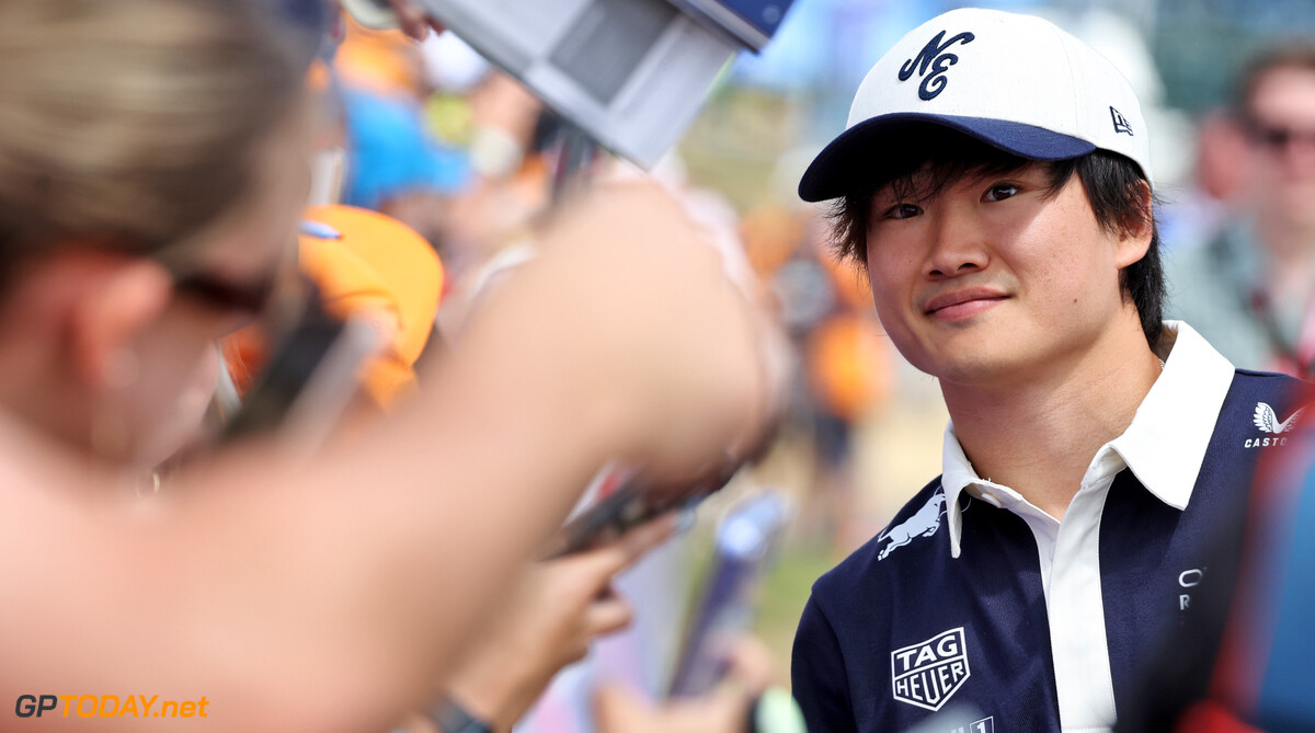 Formula One World Championship
Yuki Tsunoda (JPN) Red Bull Racing with fans.

03.07.2025. Formula 1 World Championship, Rd 12, British Grand Prix, Silverstone, England, Preparation Day.

- www.xpbimages.com, EMail: requests@xpbimages.com (C) Copyright: Bearne / XPB Images
Motor Racing - Formula One World Championship - British Grand Prix - Preparation Day - Silverstone, England
XPB Images
Silverstone
England

July Formel1 Formel F1 Formula 1 Formula1 GP Grand Prix one Thursday Circuit Silverstone England Britain British United Kingdom UK 03 3 07 7 2025 Crowd Fans Spectators Audience Portrait