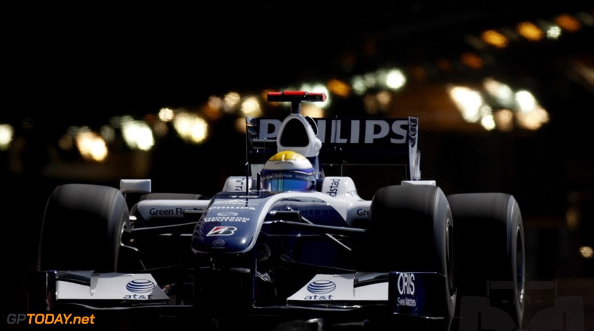 VT2: Nico Rosberg troeft Lewis Hamilton af