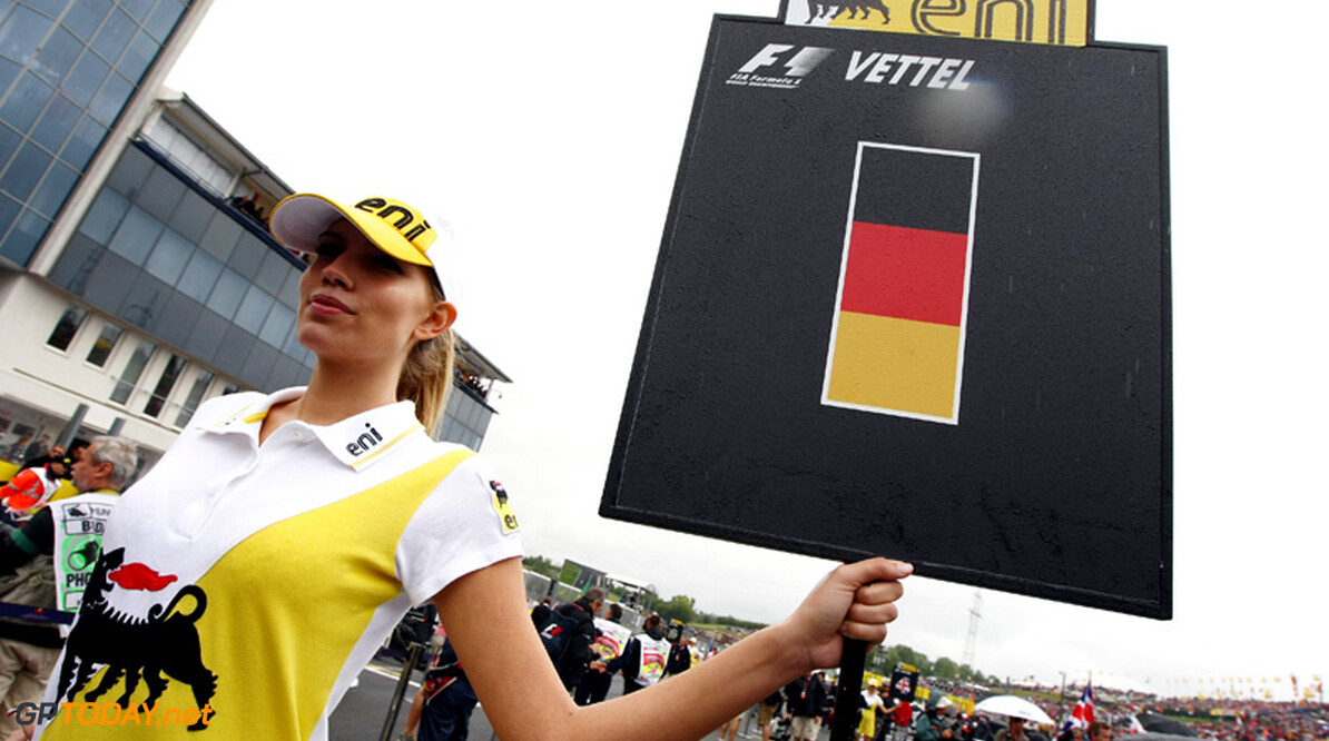 Team bosses supporting F1 'grid girls'