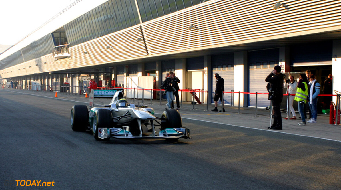 Rosberg put goede moed uit snelle tijden van Schumacher