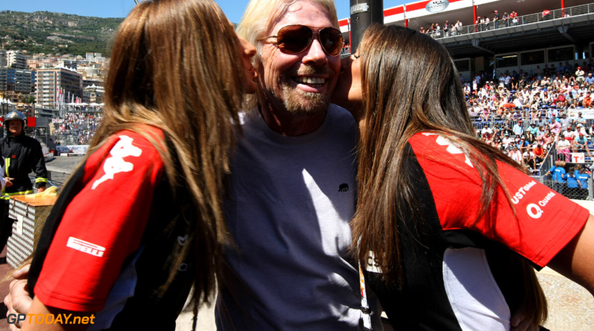 Richard Branson blijft met Virgin toegewijd aan Formule 1