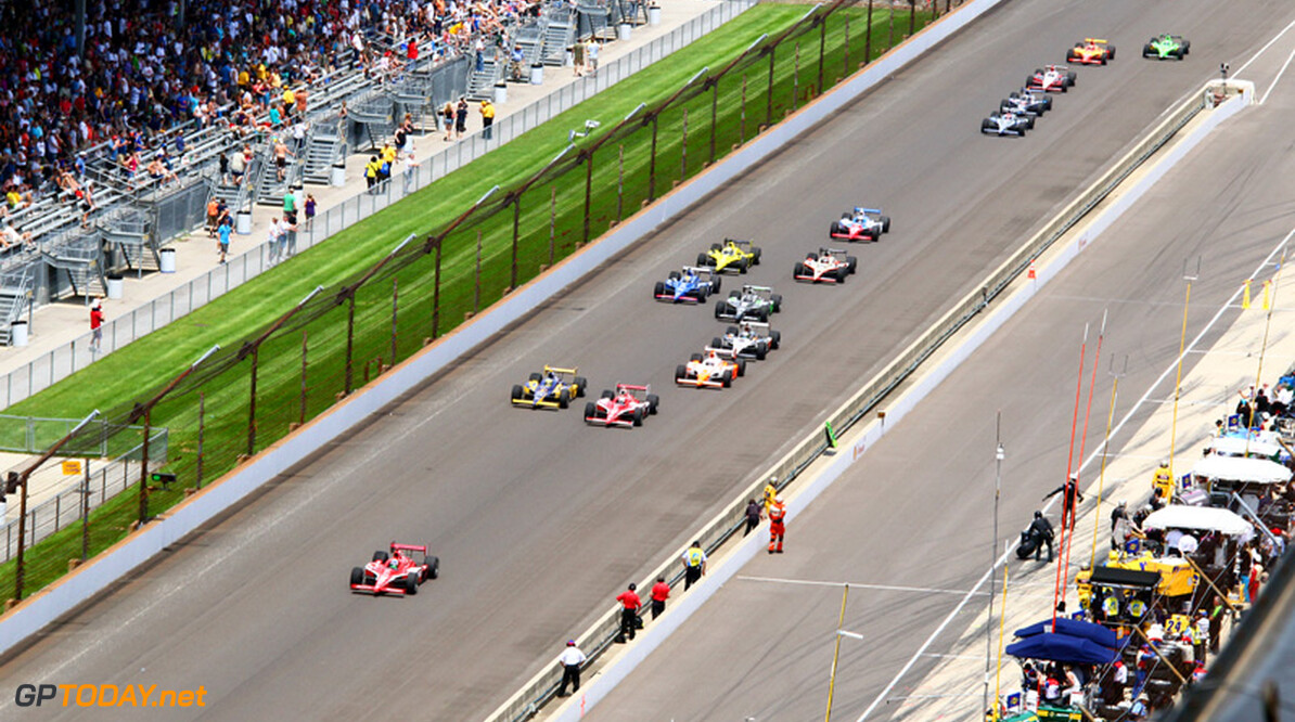 IndyCar keert in 2012 terug naar Fontana voor avondrace