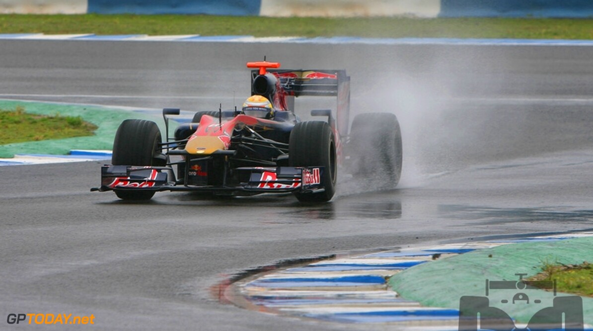 Teams balen van regen, maar vinden geen alternatief voor Jerez