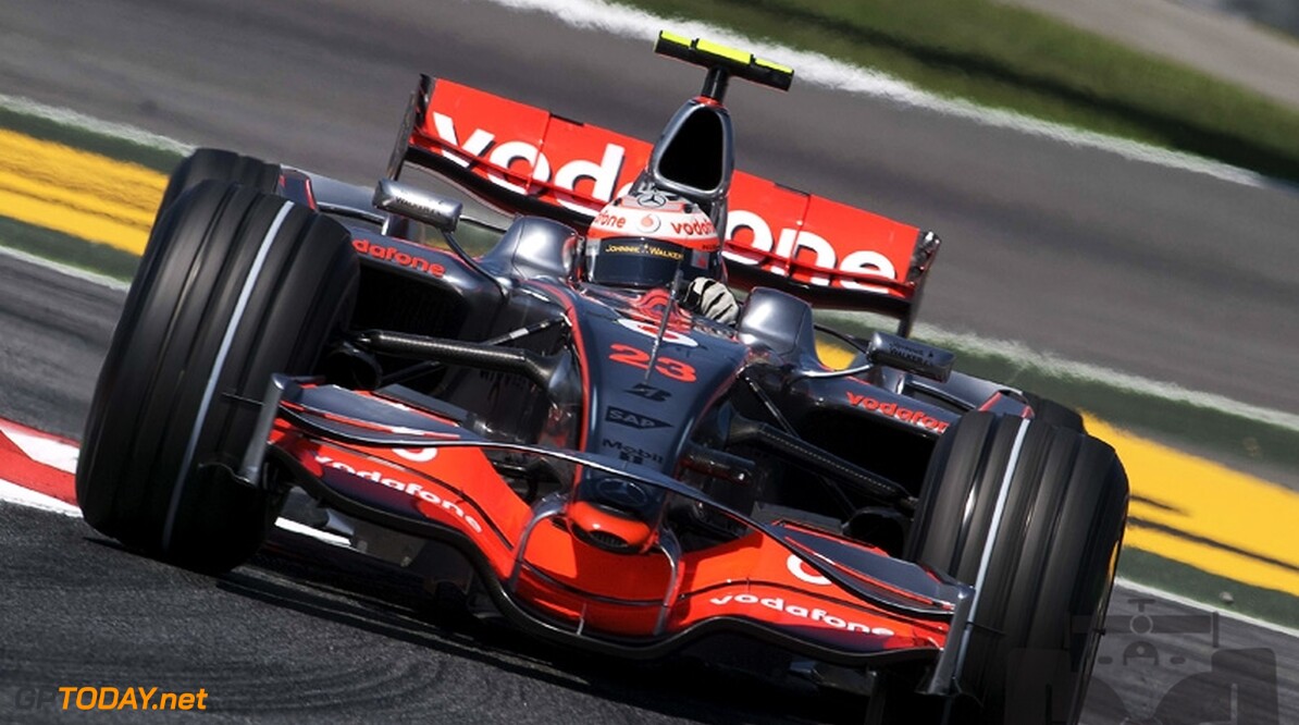 McLaren denkt aan steen als oorzaak crash Kovalainen