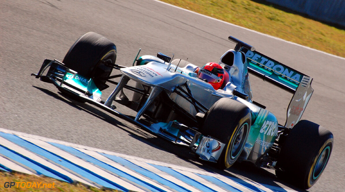 Mercedes gunt eerste testdag W03 aan Michael Schumacher