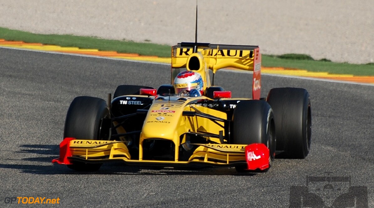 Petrov moet voor 1 maart 7,5 miljoen euro aan Renault betalen