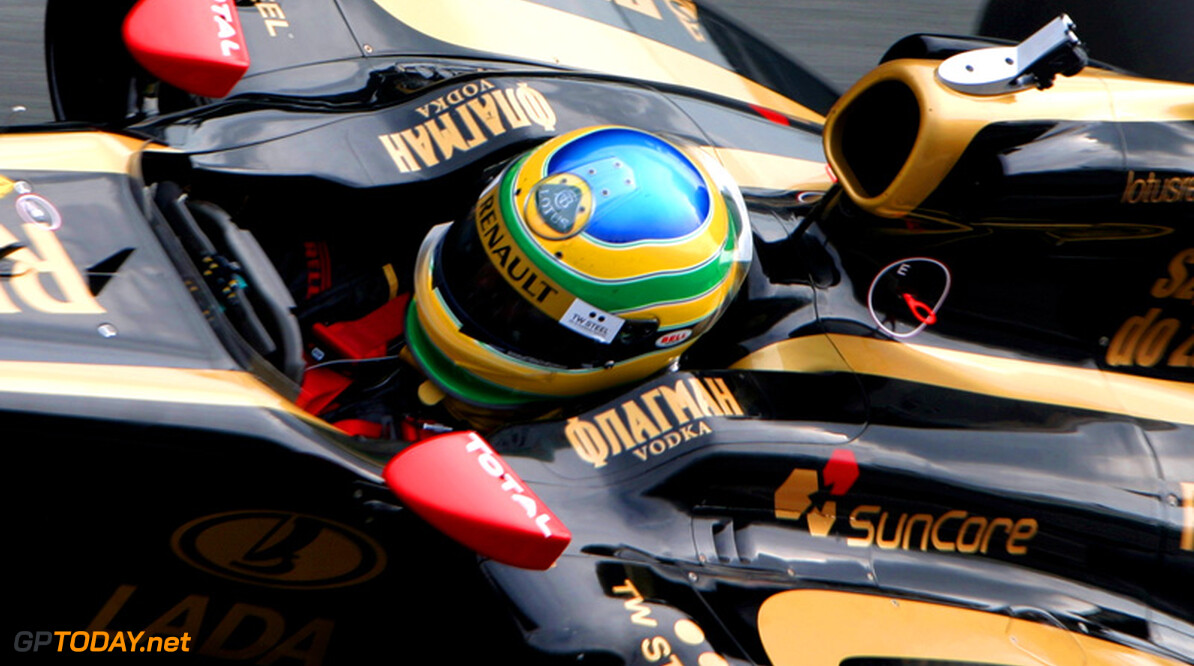 Renault met Bruno Senna ook in Duxford voor rechte lijn-test
